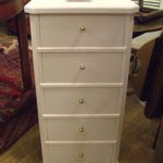 375 4202 CHEST OF DRAWERS
